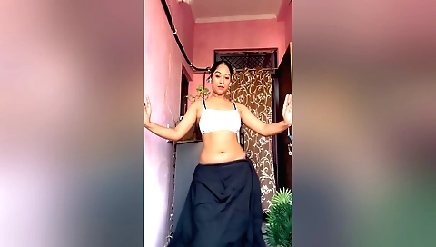 Jasmine sherni feels strange about her new stepdad