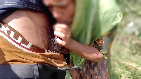 Hot brunette indian girl fucked in the outdoor field
