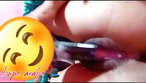 Amateur teen with a natural body gets her pussy stretched