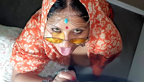 Indian busty girl gives a facial after good blowjob