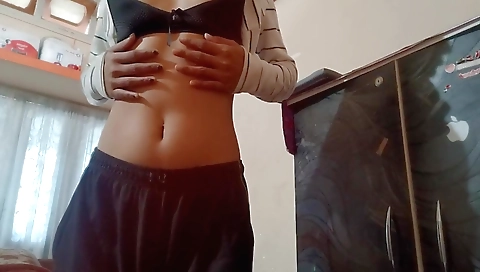 Stunning amateur solo video of a lovely blonde girl