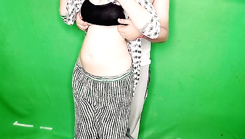 Indian massage with a sexy babe giving him some massage