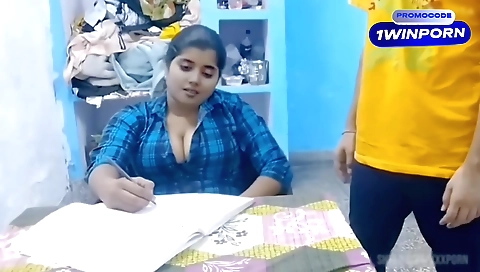 Indian brunette teaches a kid how to make her money