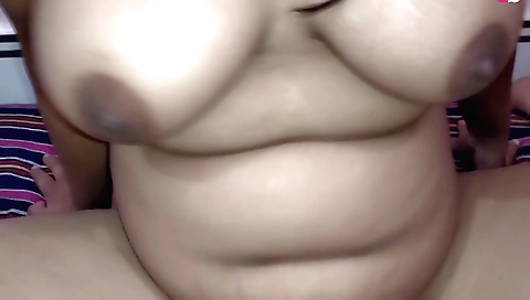 Indian girl caught in hostel room and filmed in amateur