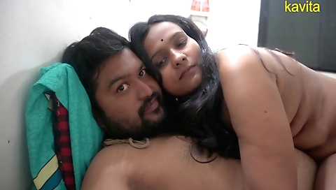 Indian brunette humped by her boyfriend in amateur video