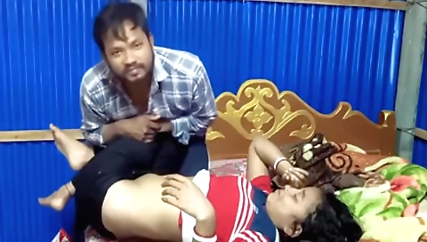 Sexy indian amateur brunette sex show with the hottest guy