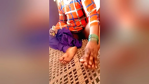 Hairy indian amateur chick masturbates on web camera