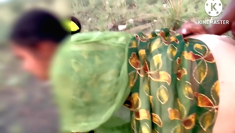 Desi woman got penetrated outside in amateur outdoor vid