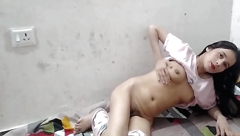 Indian teen bhabhi ko dilhi le jakar jabar dasti pela