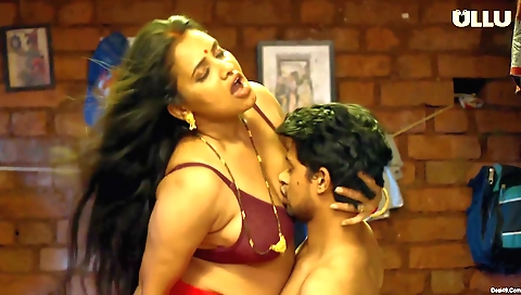 Big ass milf is getting a dick in her ass in hd video