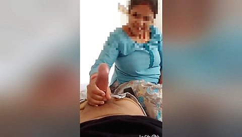 Handjob for stepbrother in homemade brunette video