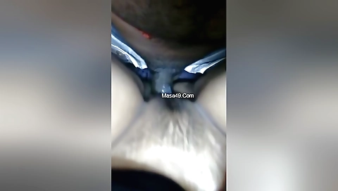 Indian girl with a shaved pussy and a sexy ass in a video