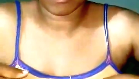 Big natural boobs amateur brunette babe in webcam solo