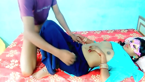 Amateur brunette pussy porn video showing her suck bear