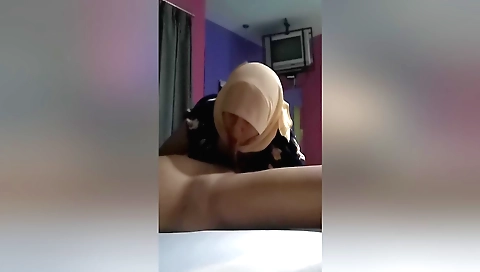 Indian teen gets her ass fucked by a huge dick in the doggy