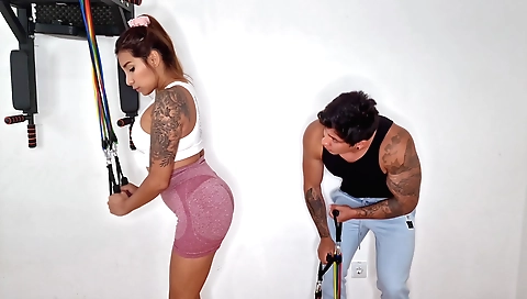 Indian hottie in a tattooed body gets fucked in the gym