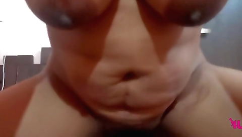 Indian porn clip of a big boobed babe being cummed