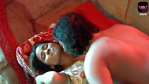 Brunette brunette 18+ with natural curves in her ass and tits