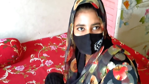 Chubby brunette in the car has her pussy to play with