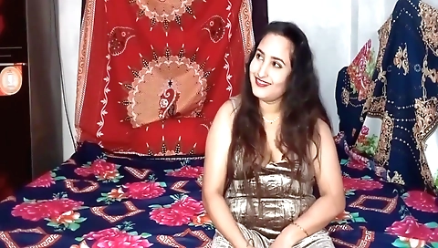 Amateur brunette slut with a nice face fucks a hot dude