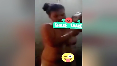 Indian hottie in shower is masturbating with her natural body