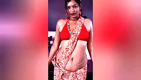 Sexy bahu in her tight body gets hot in her tight body