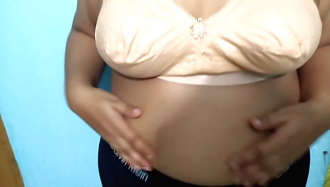 Slutty indian chick is playing with her big boobs on webcam