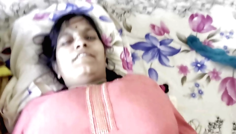 Indian girl with a good hairy pussy and round butt