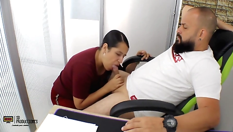 I Got A Very Hot Deal With My Boss - Full Story - Spanish Porn