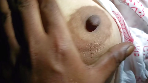 Indian sex chick with large boobs takes her pussy to the best