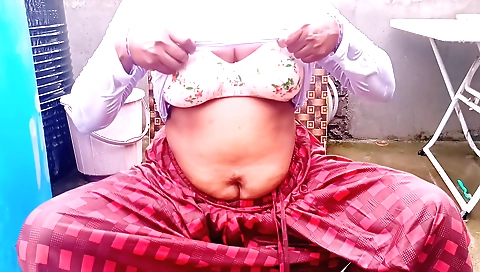 Indian maid stepdaughter 18+ and a sexy vagina doing porn