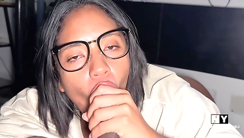 This Is How A Good Cock Should Be Treated -amateur Couple