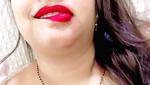 Indian brunette with thick tits and ass gets her pussy fucked