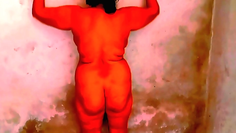 Indian mature chick enjoys herself in amateur solo porn