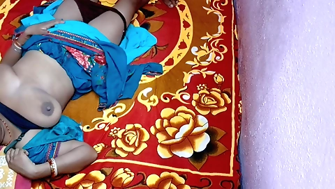 Indian amateur milf showing you how to be a true slut