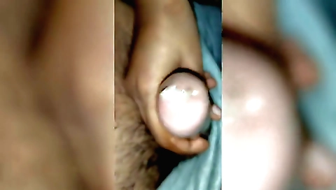 Amateur sex in a mouth to mouth and a blowjob video