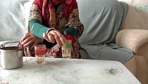 Turbul turkce adlı filmin sevişce sevişci bir olaya dönüşüyor